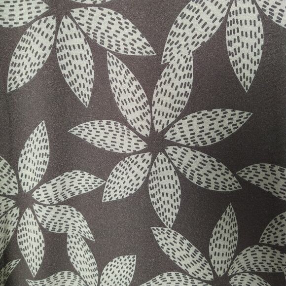 LULAROE Womens XS Black Gray Floral Print Randy Top Shirt Crew Neck 3/4 Sleeve - Picture 3 of 6